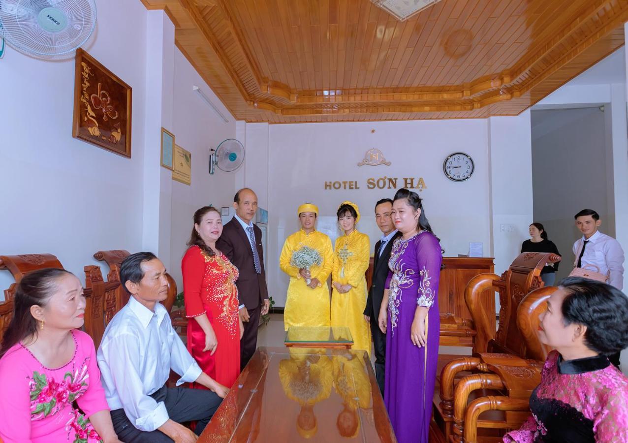 Khach San Son Ha Hotel Kon Tum ภายนอก รูปภาพ