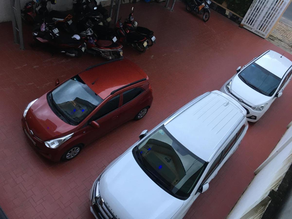 Khach San Son Ha Hotel Kon Tum ภายนอก รูปภาพ