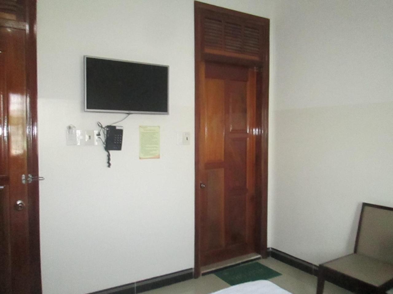 Khach San Son Ha Hotel Kon Tum ภายนอก รูปภาพ